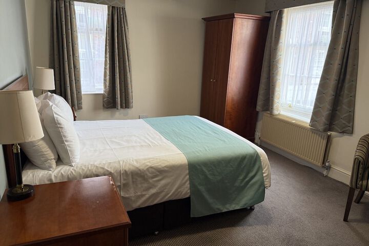 Room 22 of 49