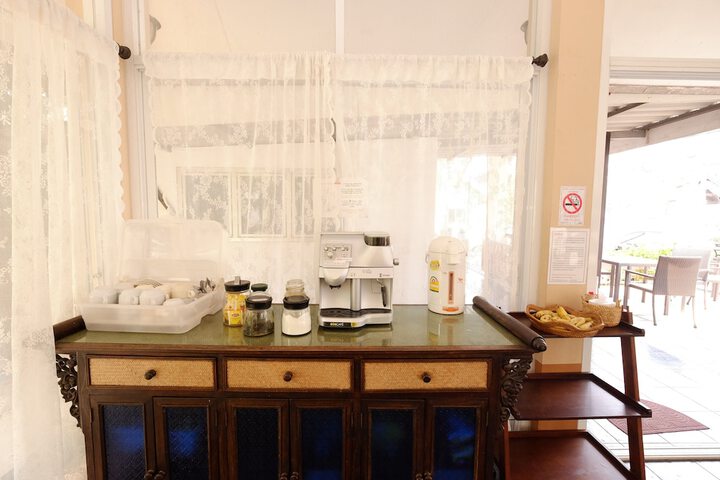 Coffee service