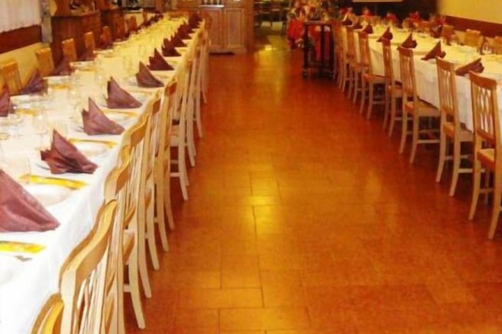 Dining 27 of 41