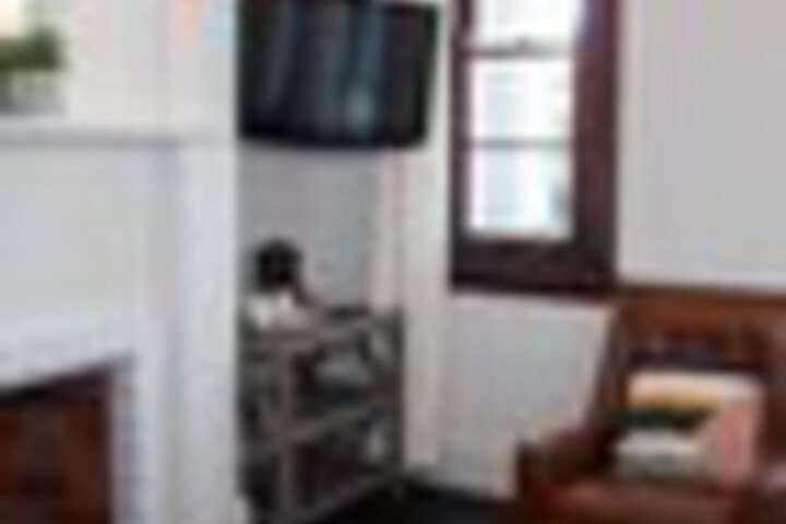 Room 47 of 192