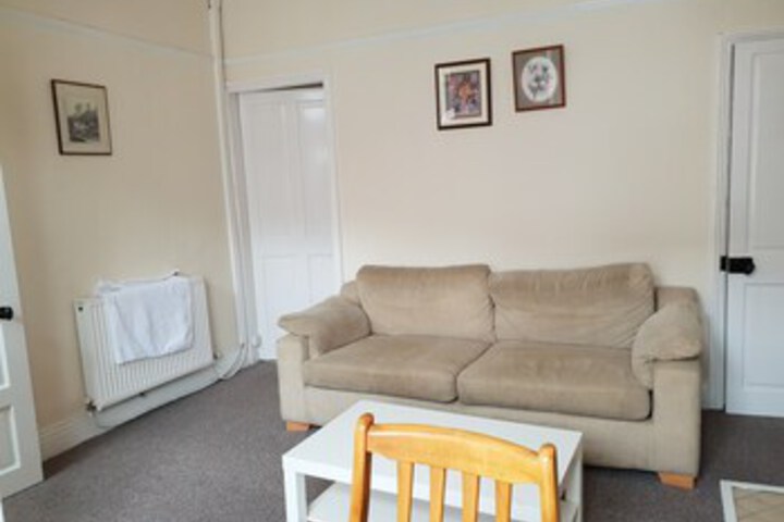 Lounge 9 of 28