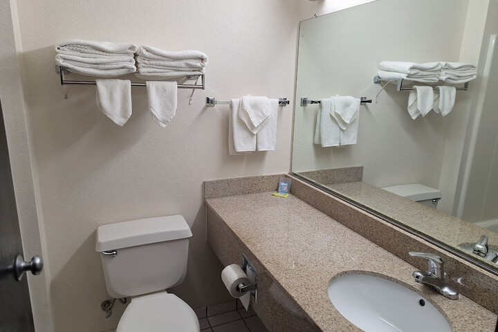 Room 14 of 18