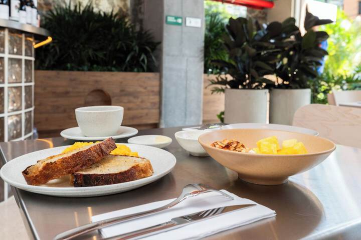 Breakfast/Coffee Service 93 of 102