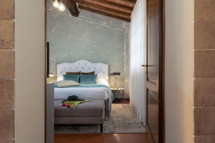 Room 13 of 49