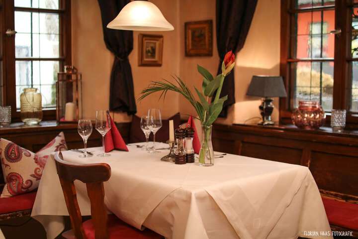 Dining 10 of 58