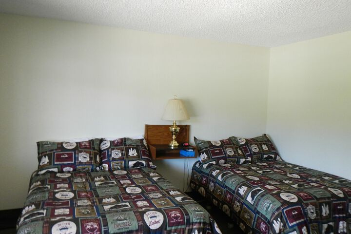 Room 7 of 24
