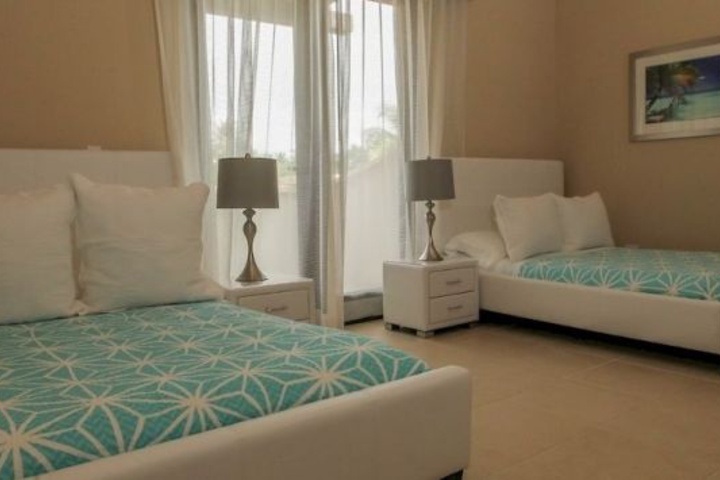 Room 4 of 26
