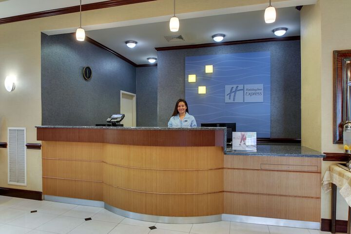 Check-in/check-out kiosk