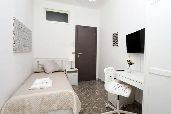 Interno 1 Bari