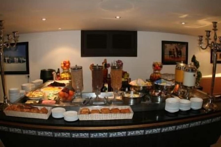 Breakfast/Coffee Service 45 of 59
