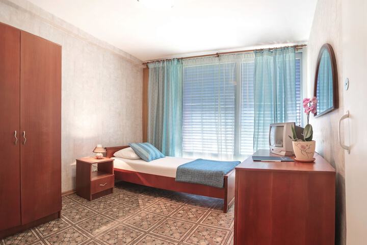 Room 20 of 20