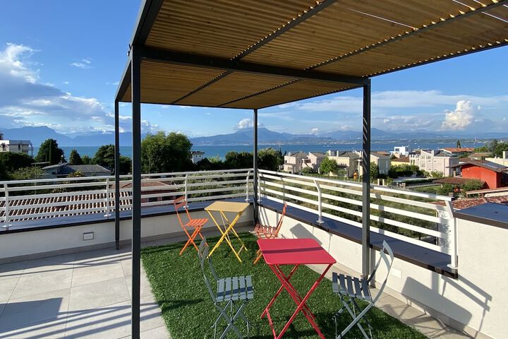 Sundeck 36 of 41