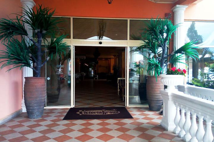 Hotel 82 of 91