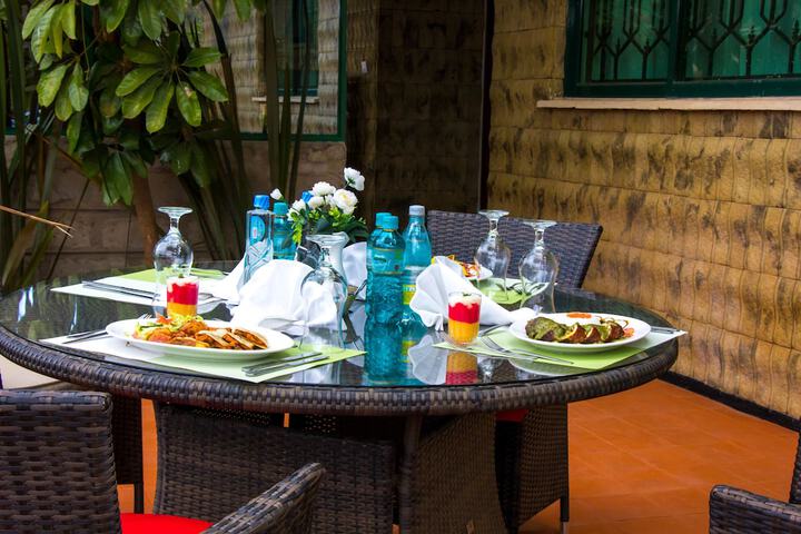 Dining 110 of 115