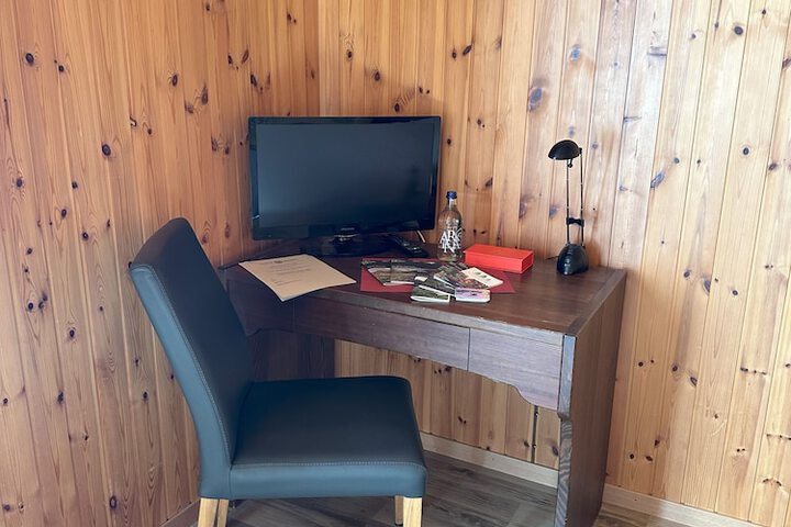 Room 6 of 57