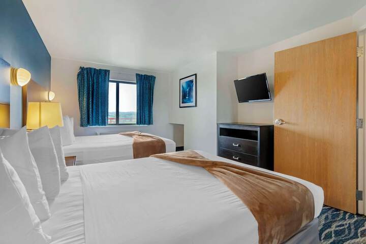 1 King Bed (4 of 55)