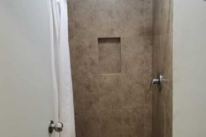 Room 34 of 51
