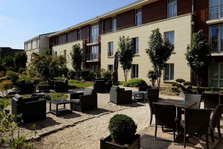 Hotel Exterior 101 of 101