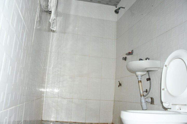 Room 30 of 53
