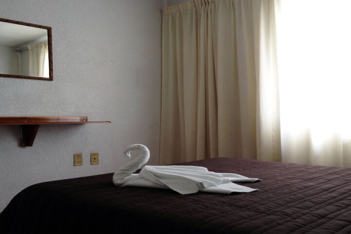 Room 6 of 31