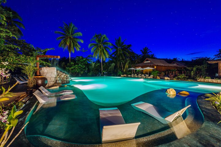 Hotel Pool