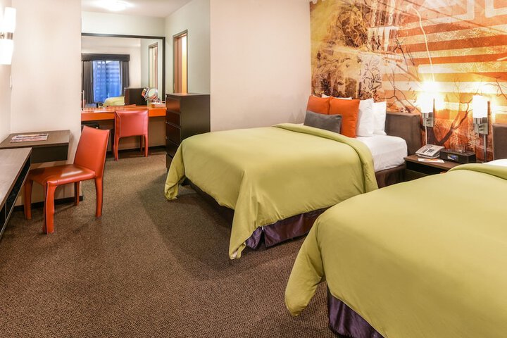 Room 15 of 40