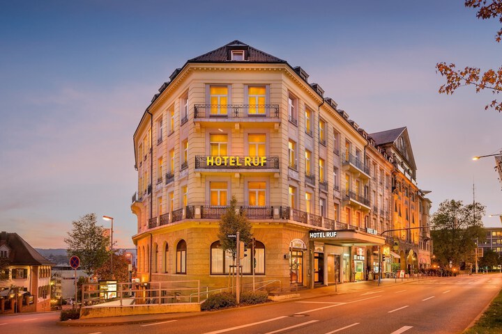 Hotel 42 of 43
