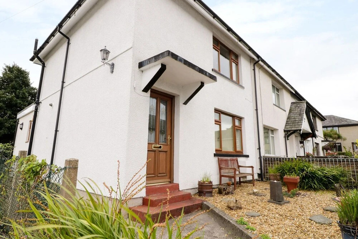 1 Hen Bont Road