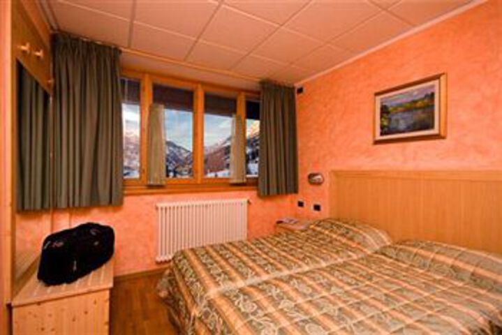 Room 22 of 59