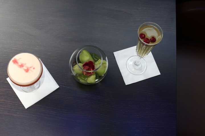 Lounge 79 of 85