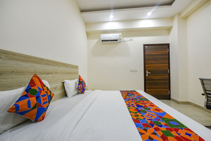 Room 20 of 27