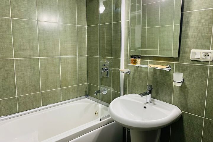 Room 20 of 37