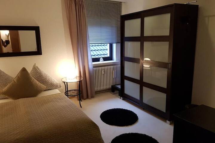 Room 9 of 144