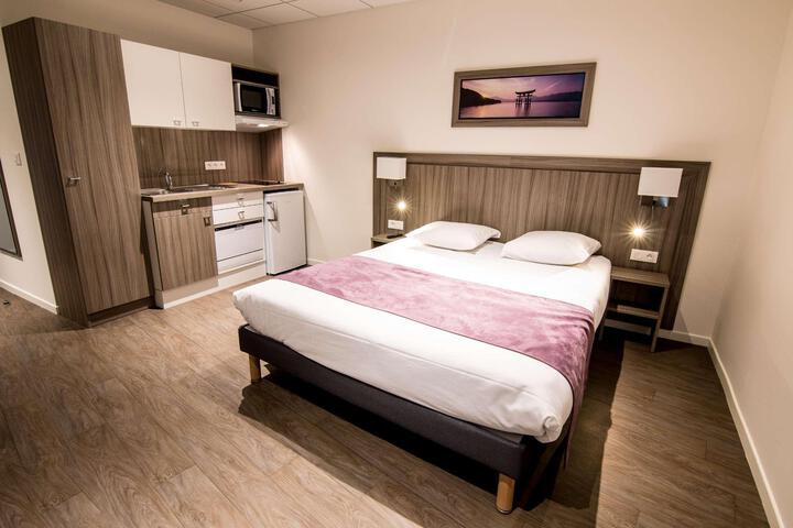 Room 16 of 35