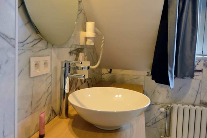 Clean Restrooms