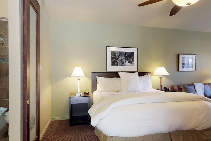 Room 27 of 165