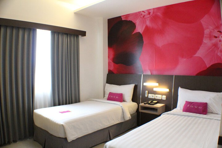 Room 8 of 43