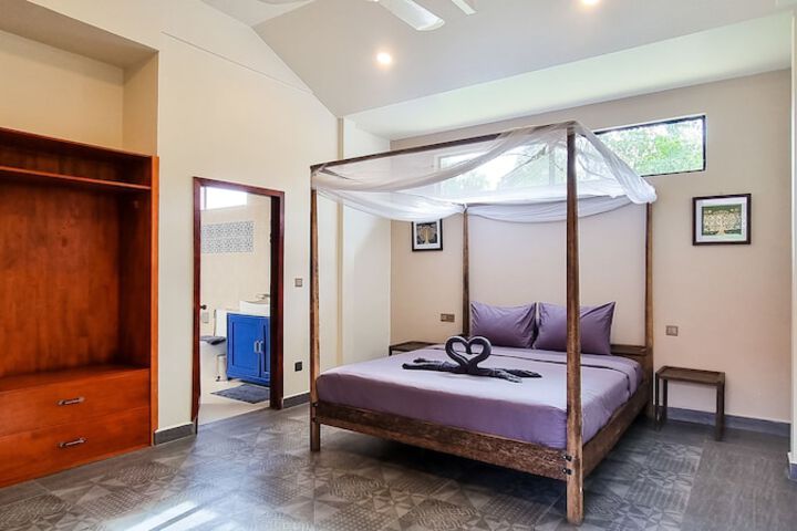 Room 45 of 73