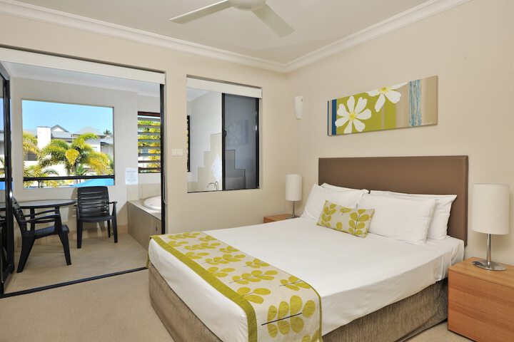 Room 4 of 34
