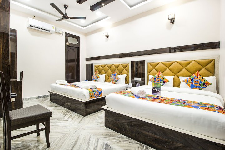 FABHOTEL GOLDEN TEMPLE PARADISE