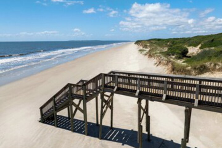 Beach/ocean view