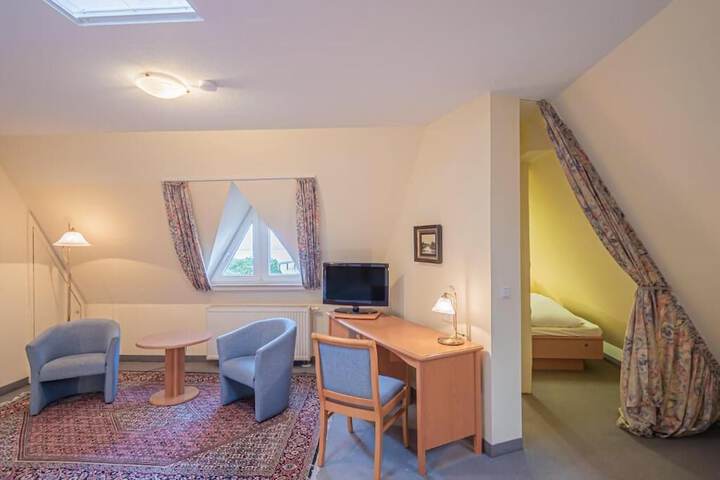 Room 10 of 71