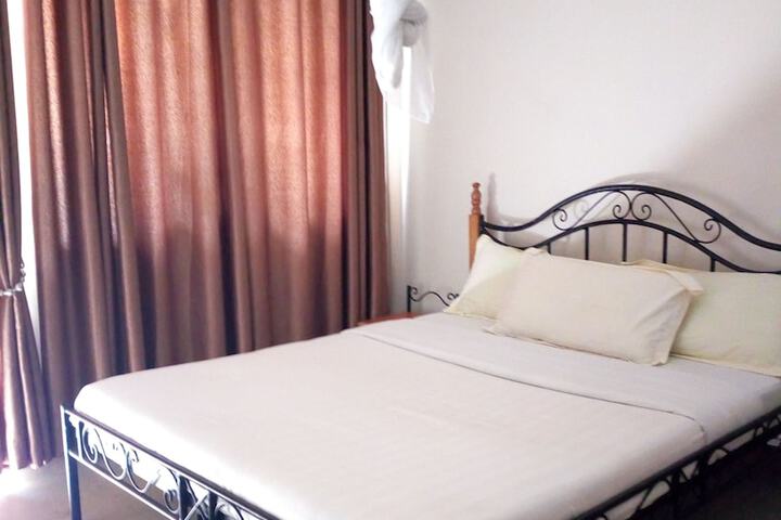 Room 10 of 10
