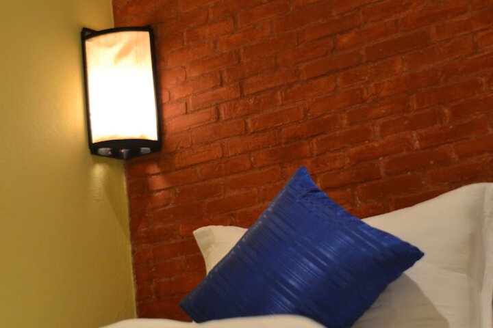 Room 4 of 57
