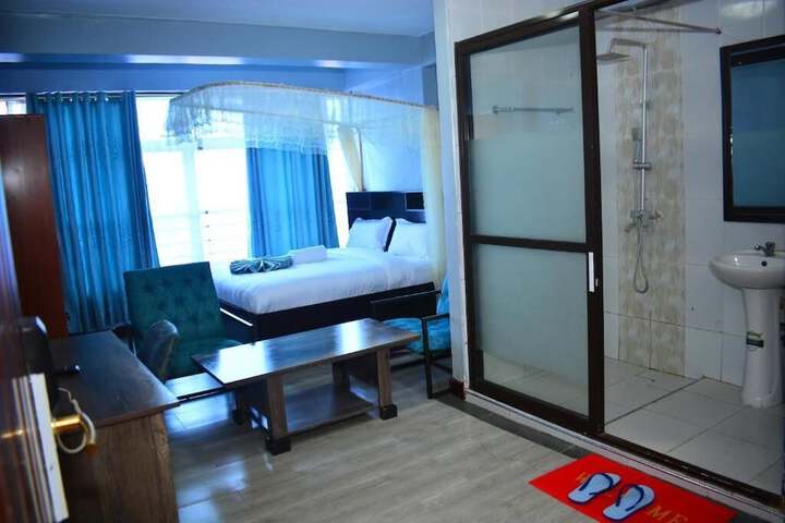 Room 3 of 15