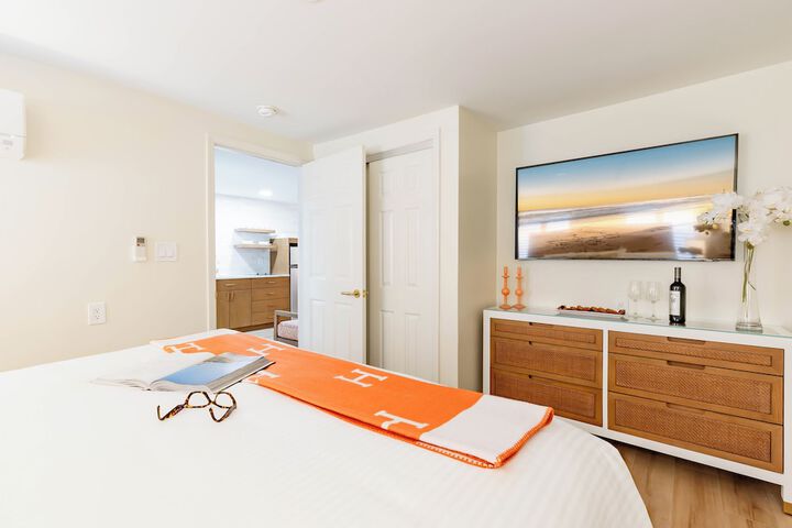 Room 12 of 62
