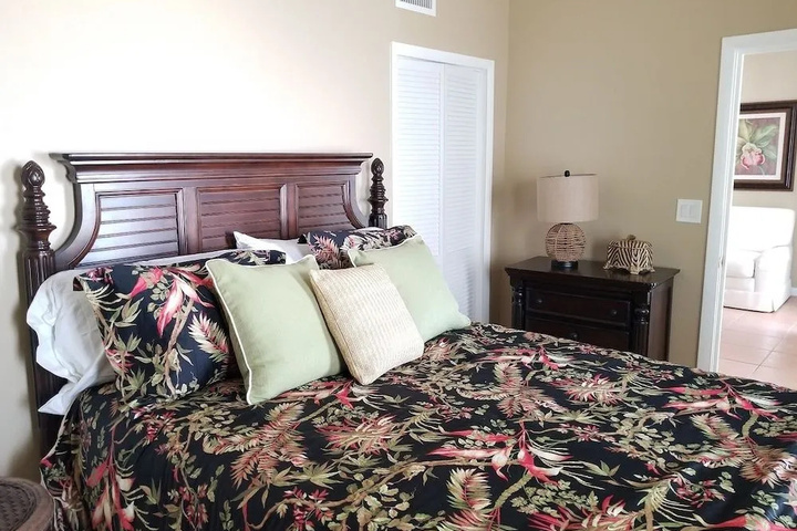 Room 5 of 31