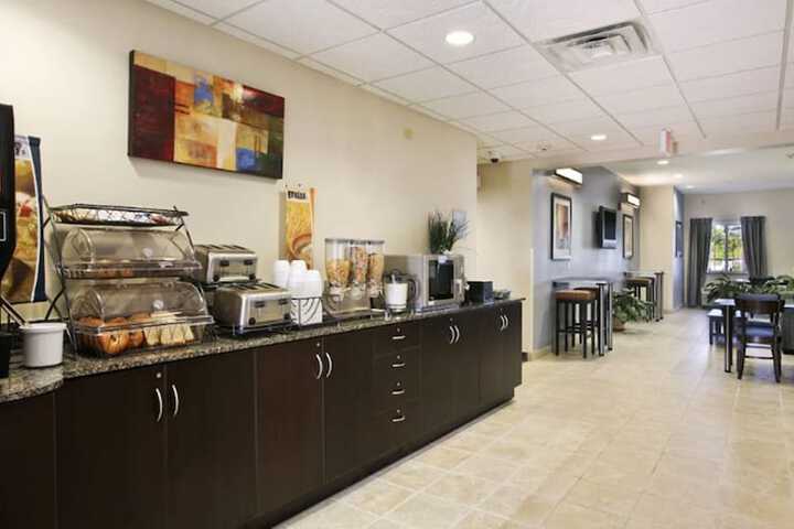 Breakfast area