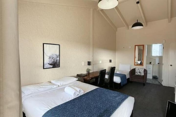 Room 72 of 84