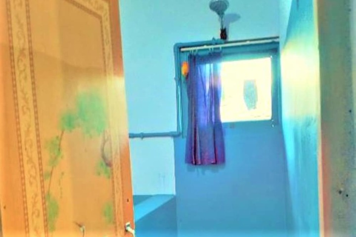 Room 12 of 12